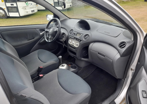 Toyota Yaris cena 6900 przebieg: 123000, rok produkcji 2005 z Wągrowiec małe 56